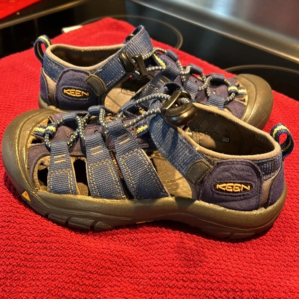 Keen slightly used